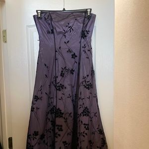 Papēll Boutique Evening Dress